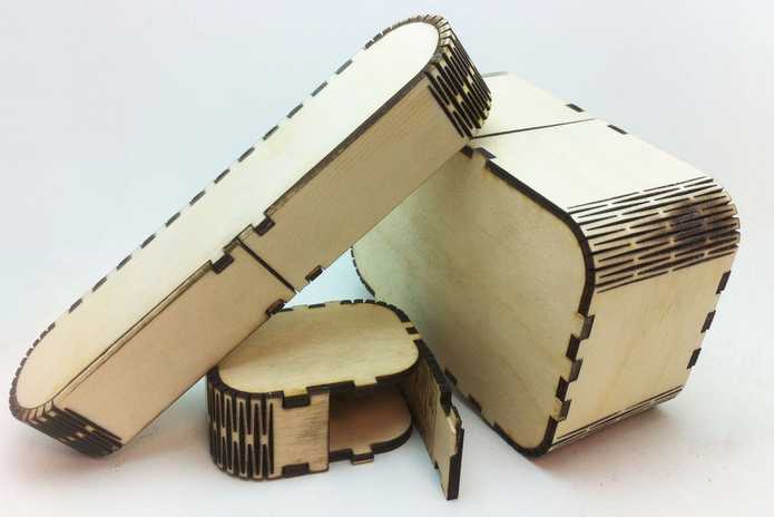 Curved Jewelry Case custom laser-cut wooden jewelry boxes by Engravia Mauritius